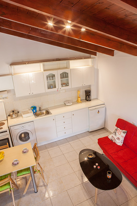 Drepano Aprtments with Kitchen