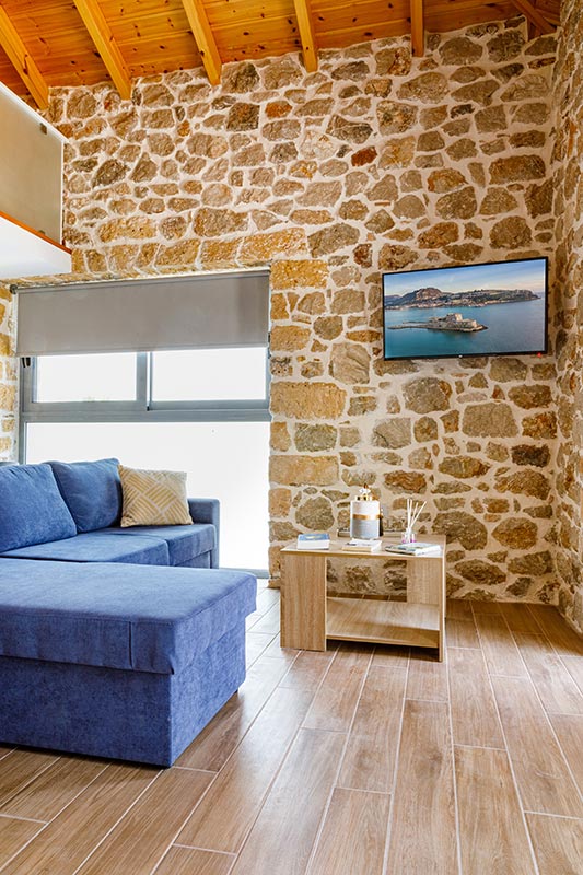 Family Holidays in Plaka, Drepano